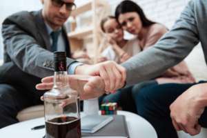 كيف يمكن التخلص من شرب الخمر؟